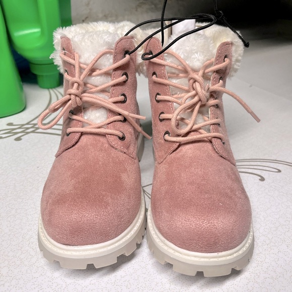 Thereabouts NEW size 2 kid suede fur boots pink kids girl comfy warm fur rose 2Y - Picture 2 of 6